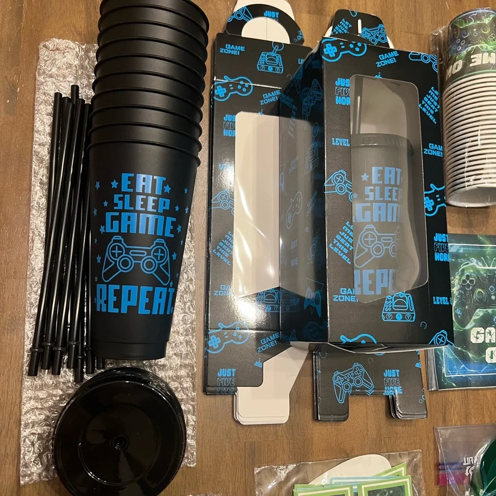 Eat Sleep Game Repeat Black & Green Gaming Party Supplies Set an favors